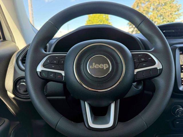 Certified 2023 Jeep Renegade Latitude AWD/4WD image 17