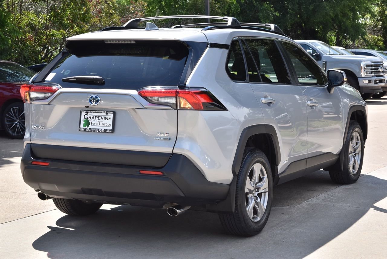 Used 2023 Toyota RAV4 XLE w/ Convenience Package AWD/4WD image 8