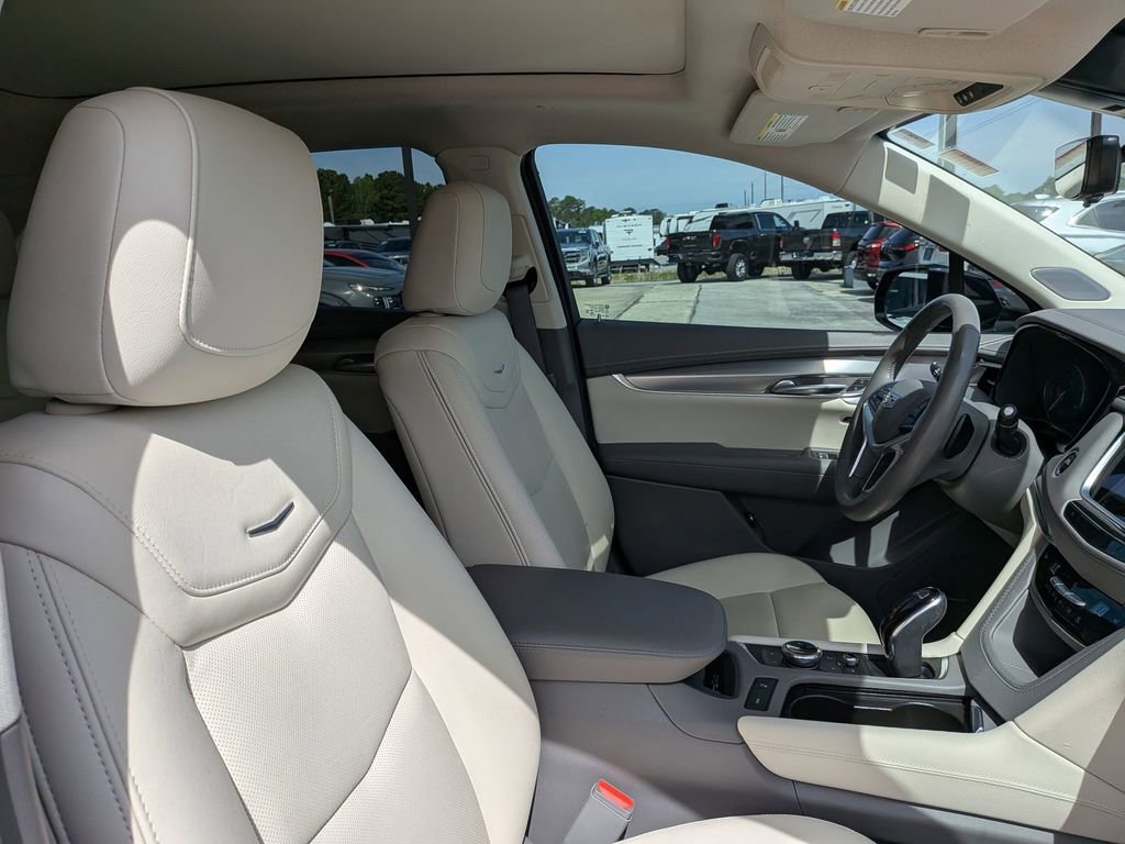 Certified 2023 Cadillac XT5 Premium Luxury w/ Technology Package image 28