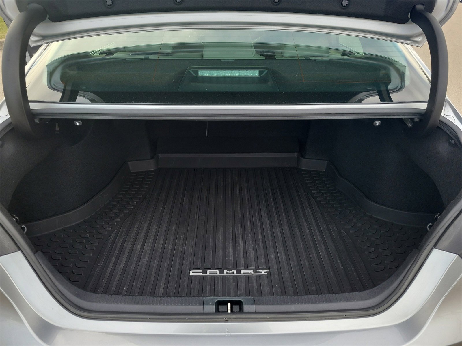 Certified 2022 Toyota Camry XLE image 9