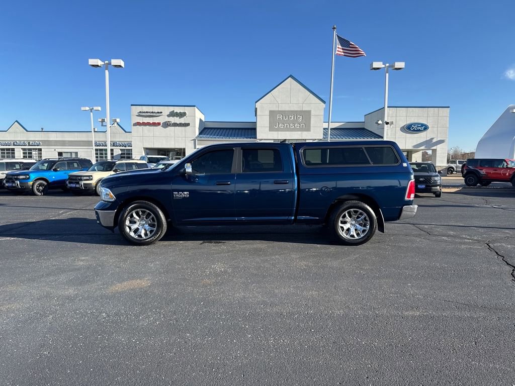 Used 2020 RAM 1500 Classic SLT w/ Luxury Group image 2