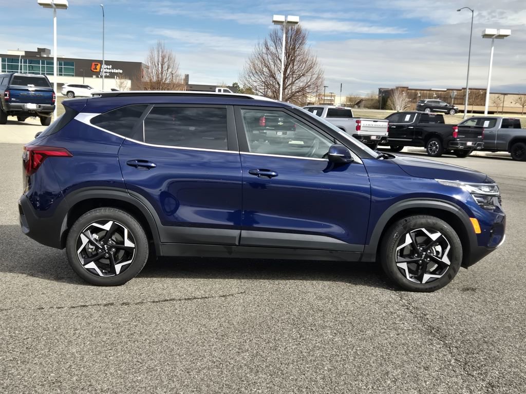 Used 2024 Kia Seltos EX image 44