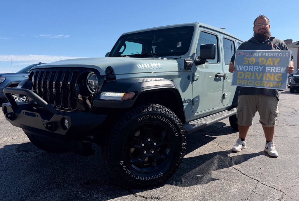 Used 2023 Jeep Wrangler Unlimited w/ Sun & Screen Package AWD/4WD image 1