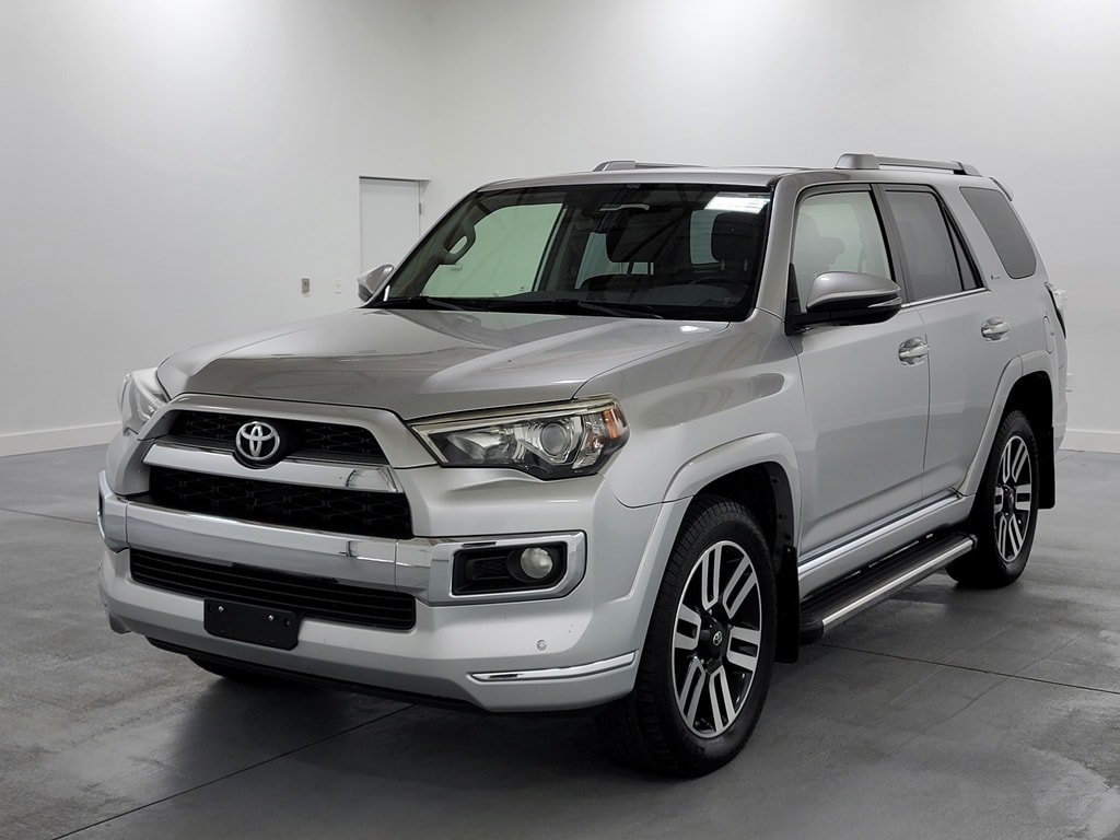 Used 2014 Toyota 4Runner Limited AWD/4WD image 4