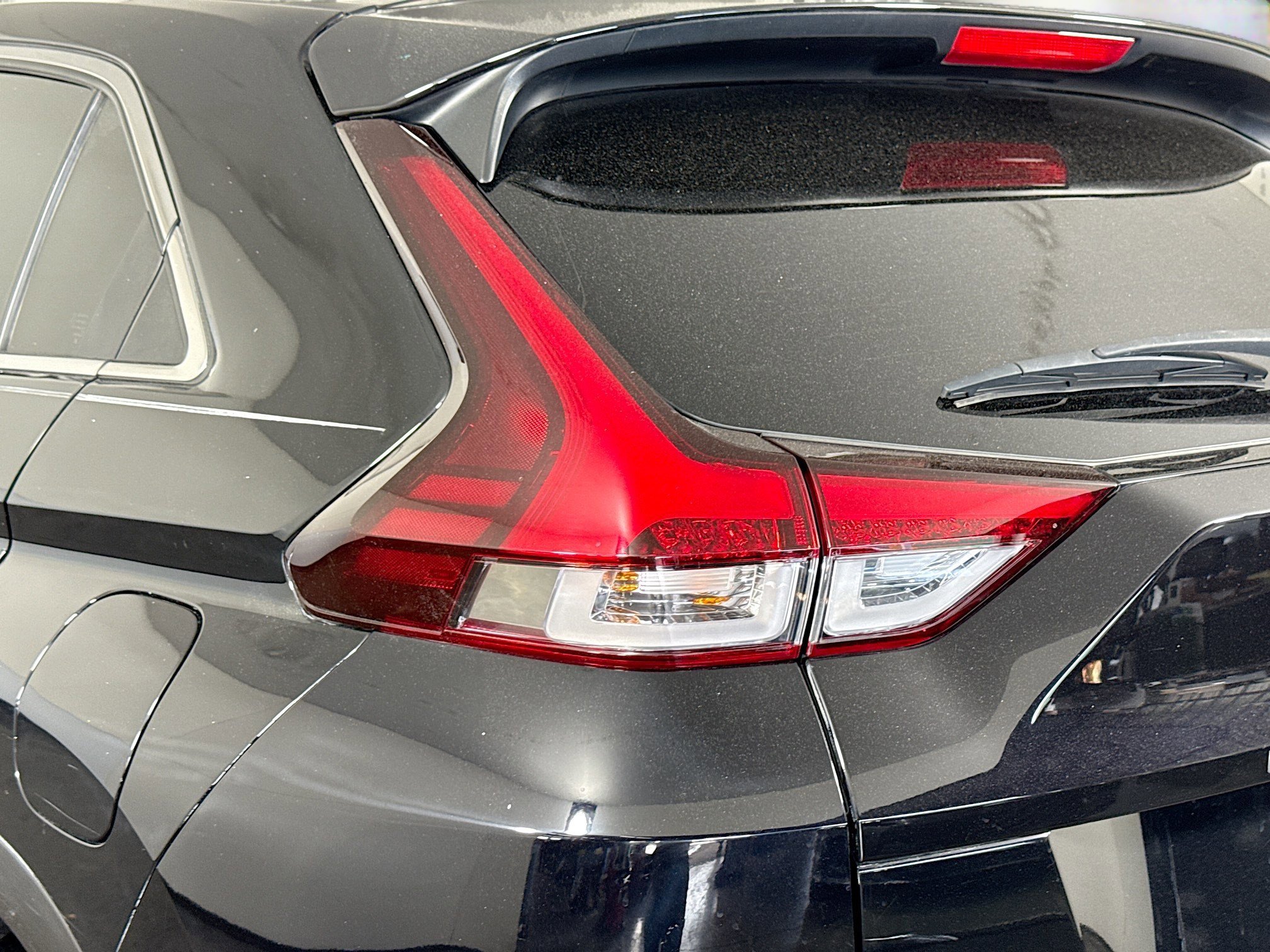 Used 2024 Mitsubishi Eclipse Cross Black Edition image 36