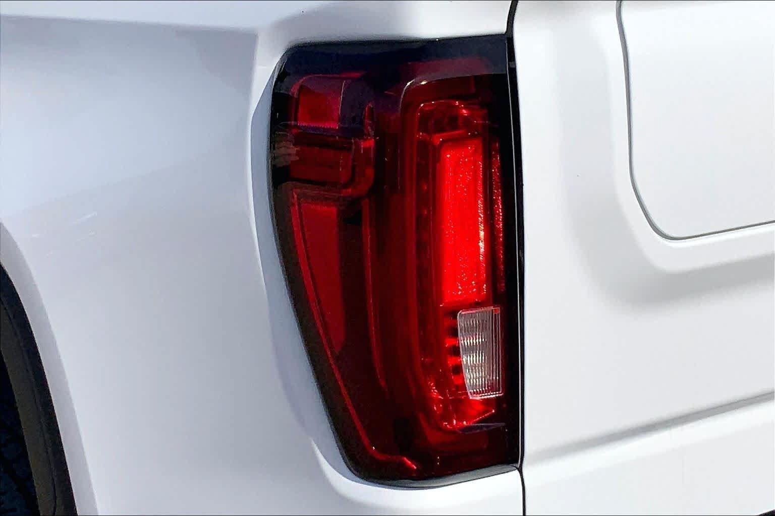 Used 2021 GMC Sierra 1500 AT4 AWD/4WD image 28