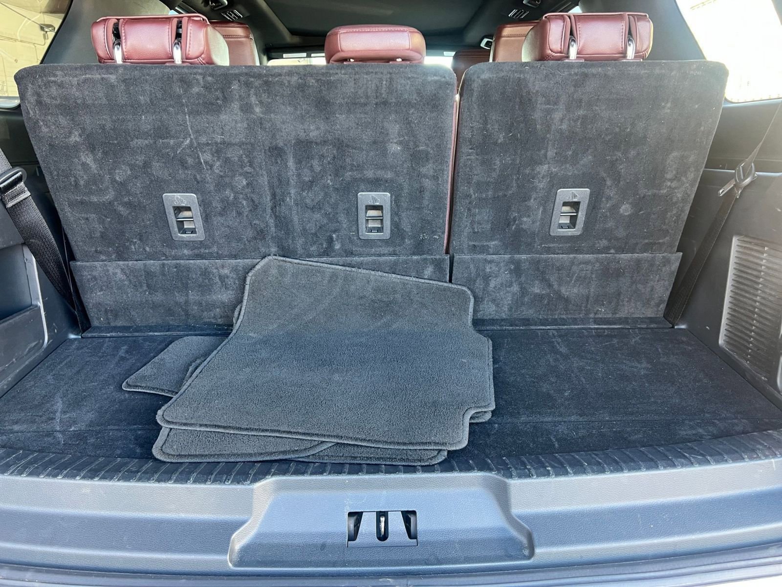 Used 2024 Ford Expedition Limited image 31