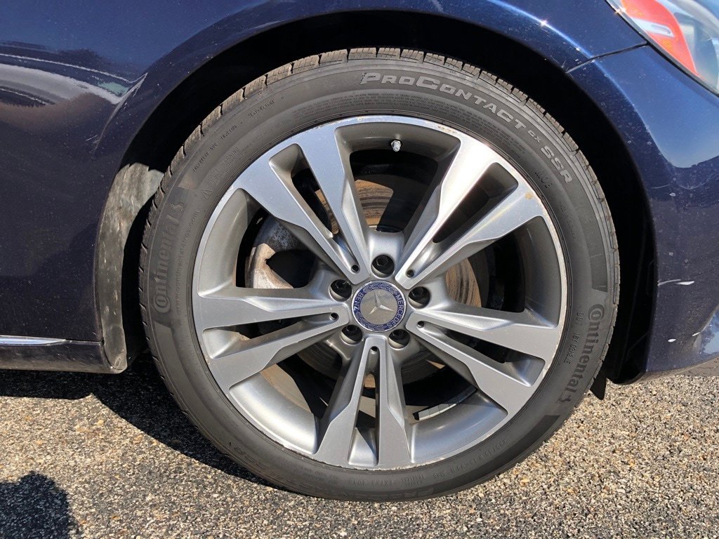Used 2015 Mercedes-Benz C 300 4MATIC Sedan image 9