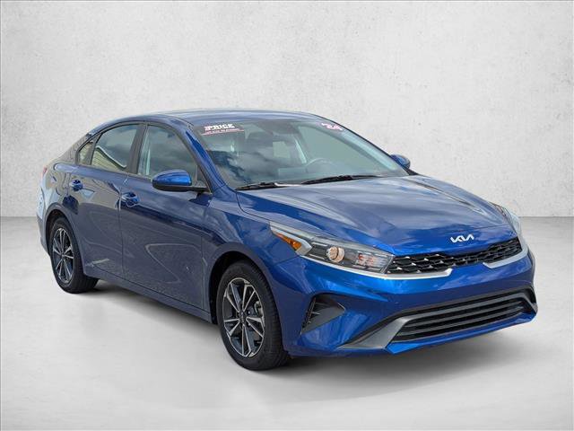 Used 2024 Kia Forte LXS image 3