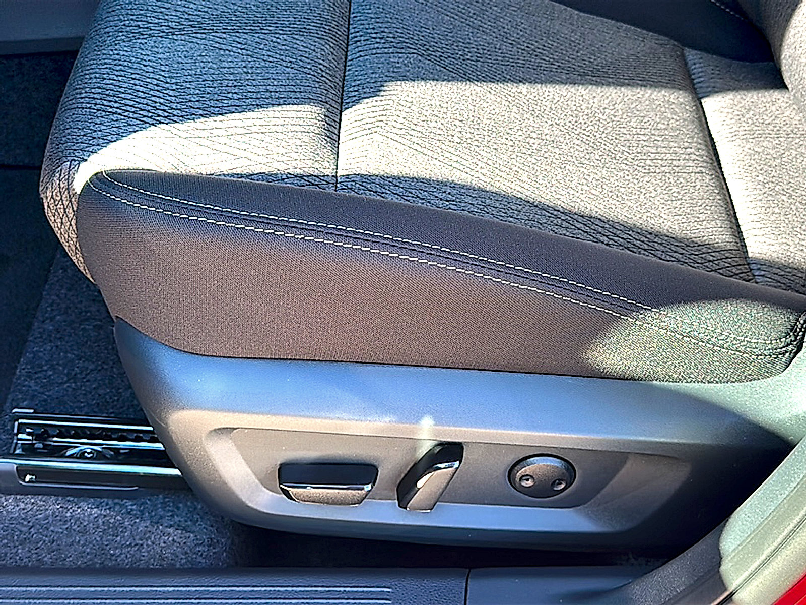 New 2026 Nissan Rogue SV w/ Cold Weather Package image 12