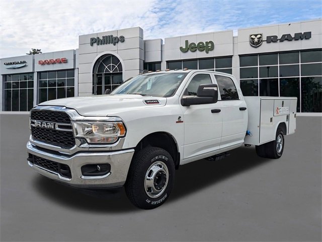 New 2024 RAM 3500 Tradesman w/ Chrome Appearance Group image 8