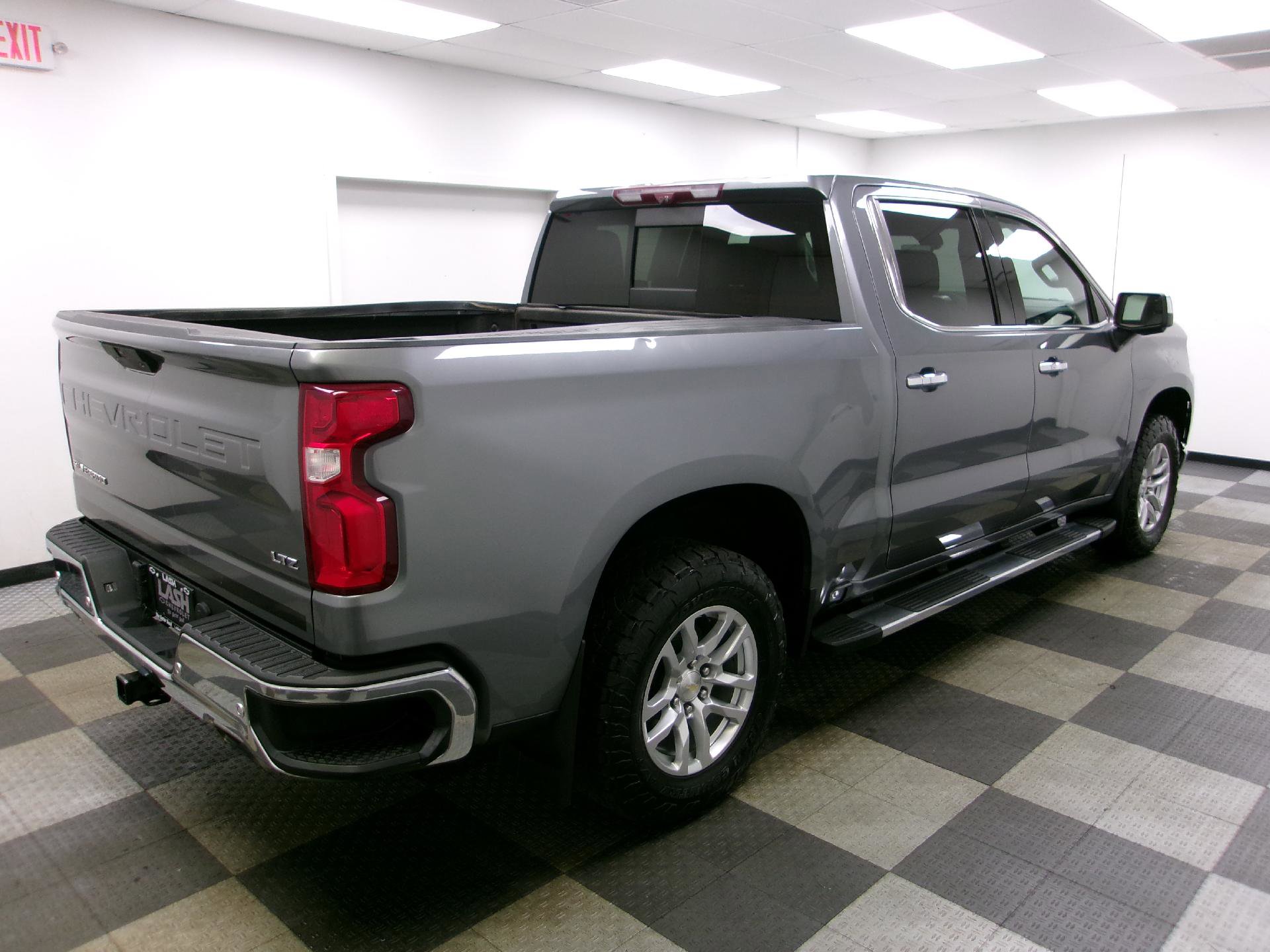 Certified 2021 Chevrolet Silverado 1500 LTZ w/ Technology Package AWD/4WD image 14