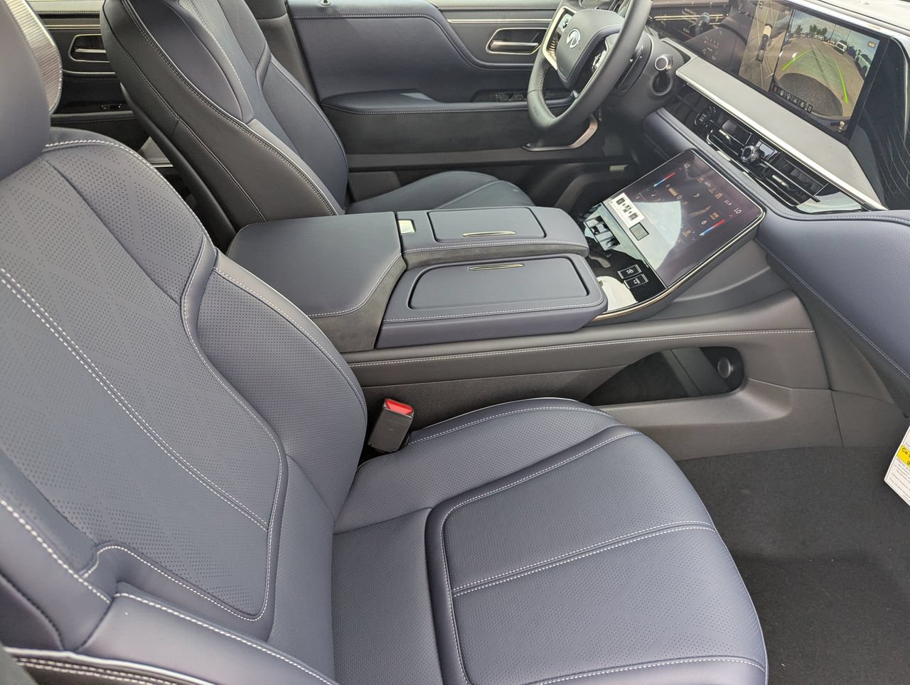 New 2027 INFINITI QX80 Sensory AWD/4WD image 30