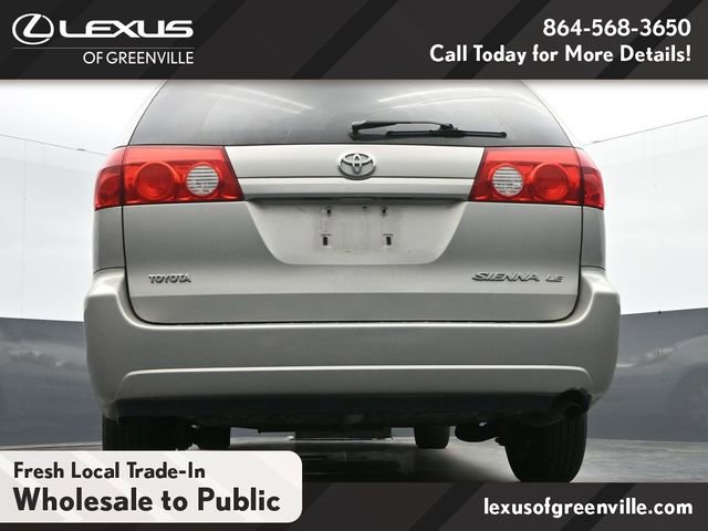 Used 2010 Toyota Sienna LE image 13