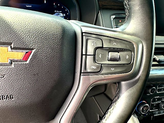 Used 2023 Chevrolet Suburban Premier AWD/4WD image 27