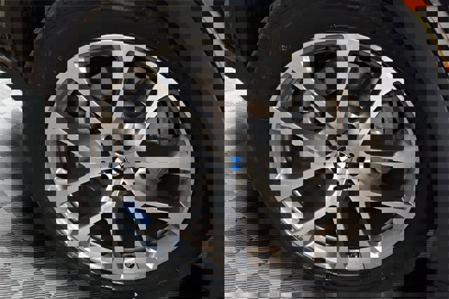 Used 2023 BMW X5 xDrive40i w/ Premium Package image 31