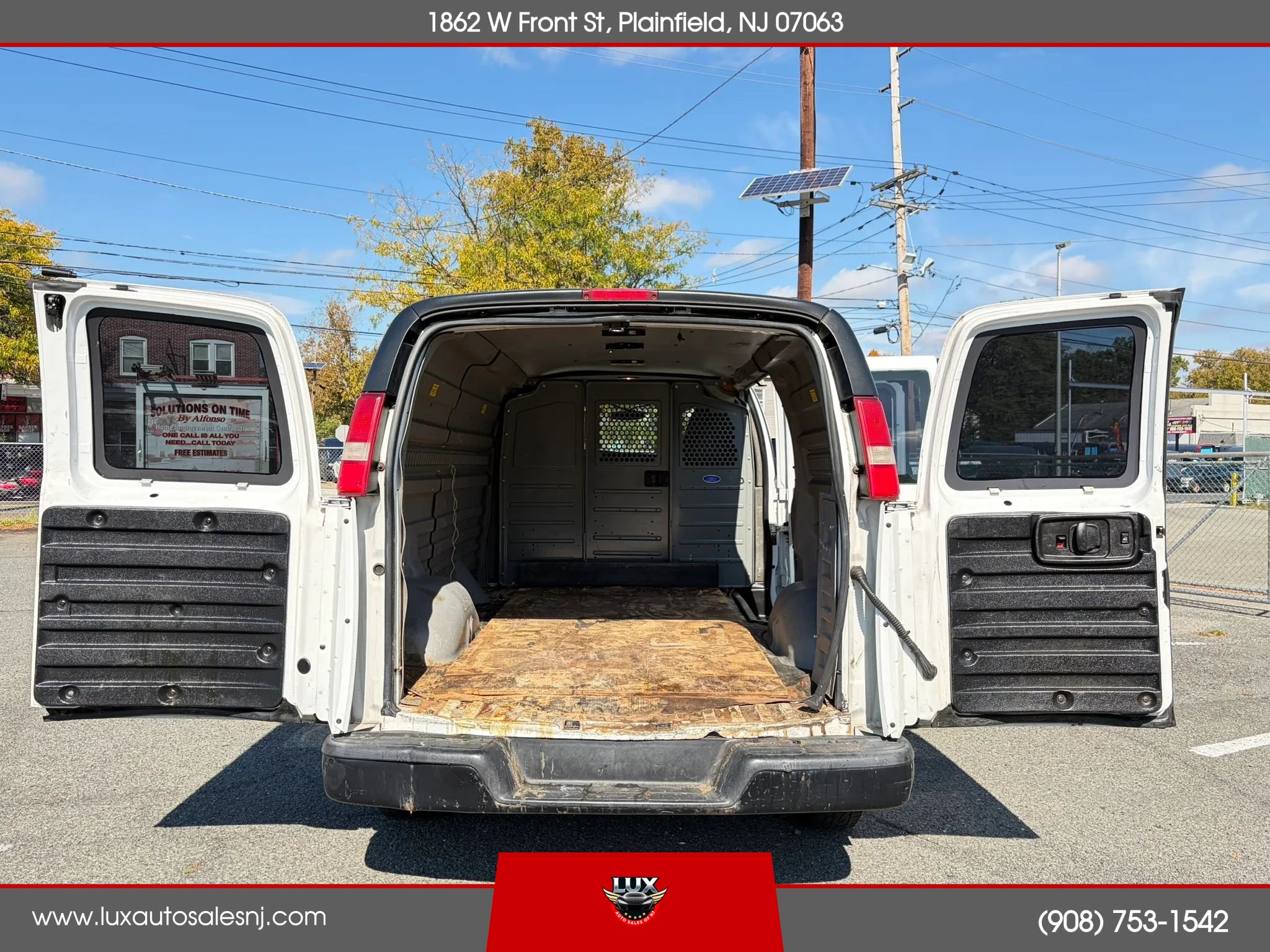 Used 2015 GMC Savana 3500 RWD image 15