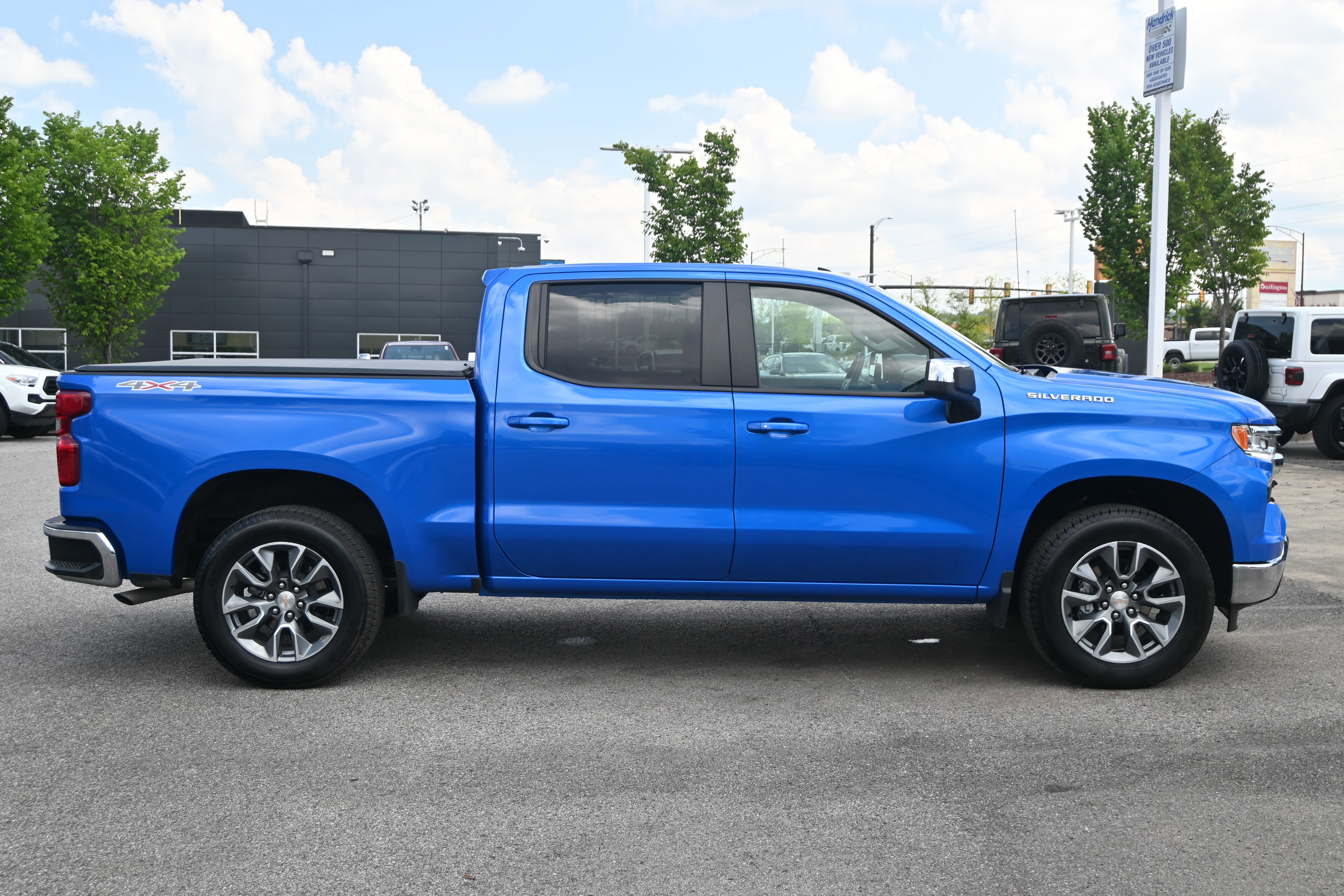 Used 2026 Chevrolet Silverado 1500 LT w/ LPO, Liner Protection Package AWD/4WD image 41