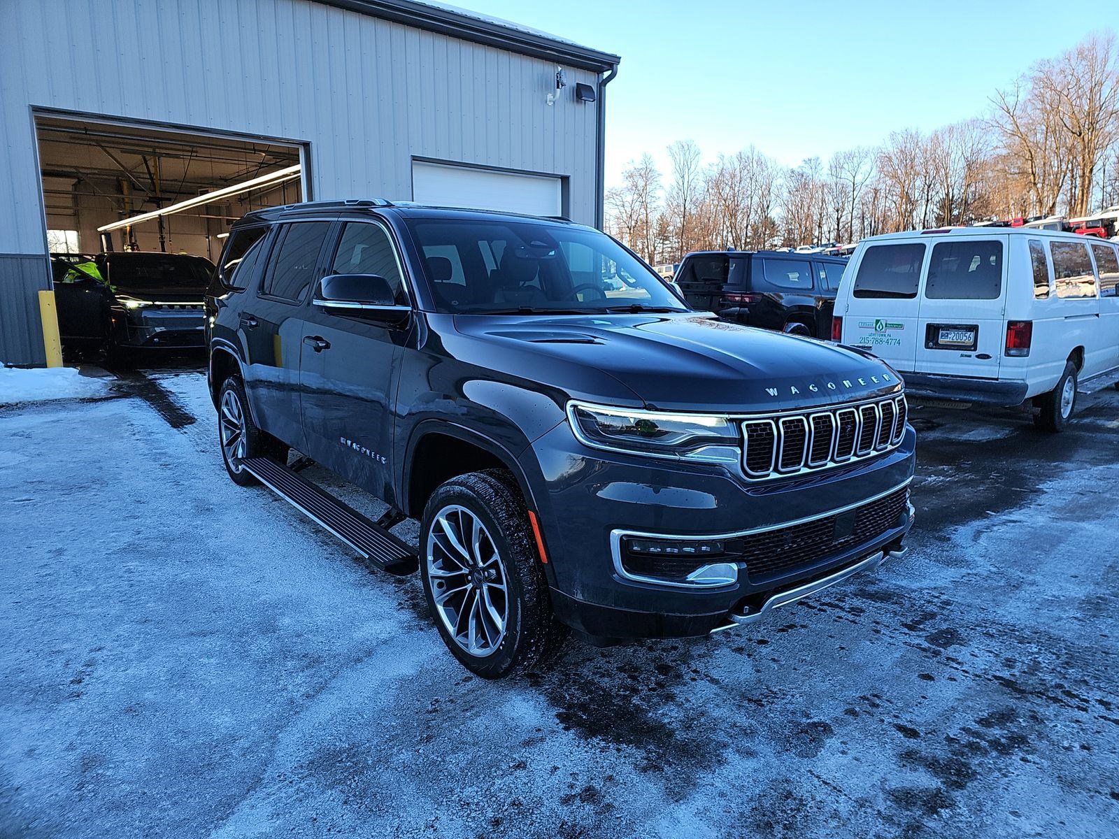 Used 2024 Jeep Wagoneer Series III w/ Premium Group I video 3