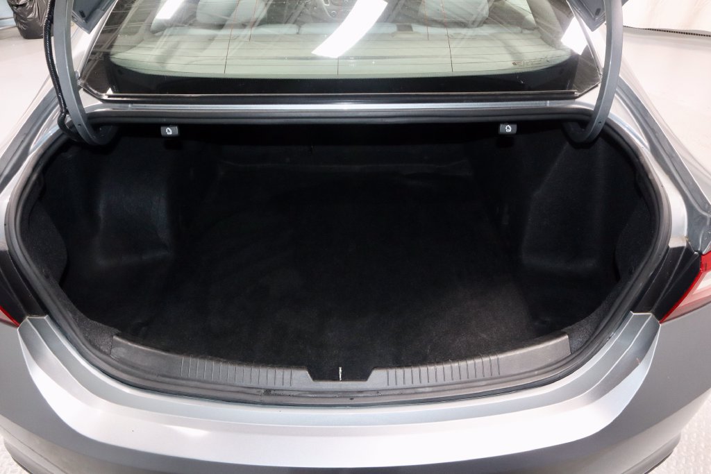 Used 2023 Chevrolet Malibu LT FWD image 13
