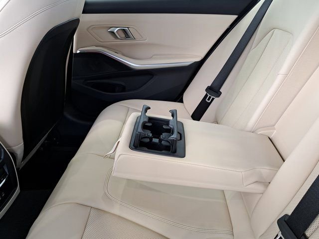 Used 2025 BMW 330i Sedan image 27
