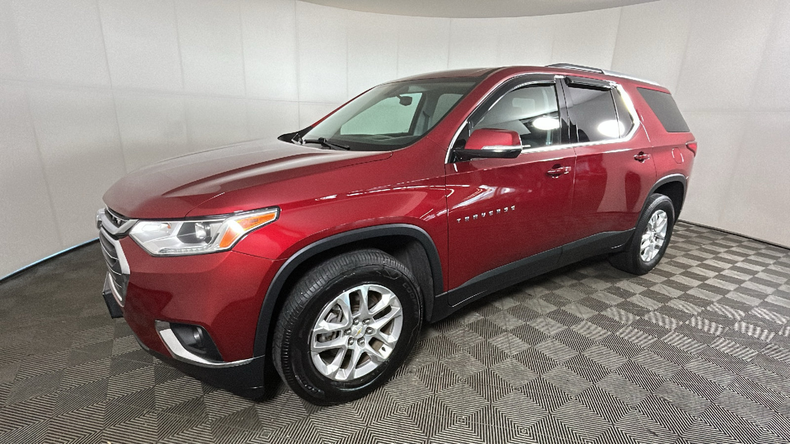 Used 2018 Chevrolet Traverse LT FWD image 8