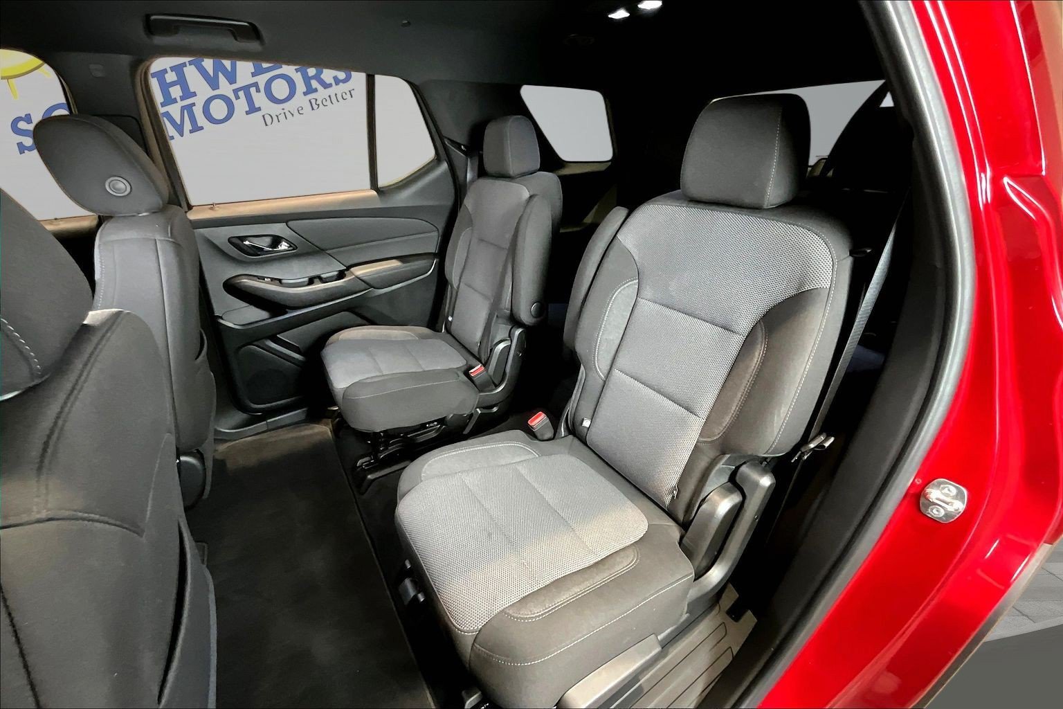 Used 2023 Chevrolet Traverse LT w/ Rear Camera Mirror Package AWD/4WD image 22