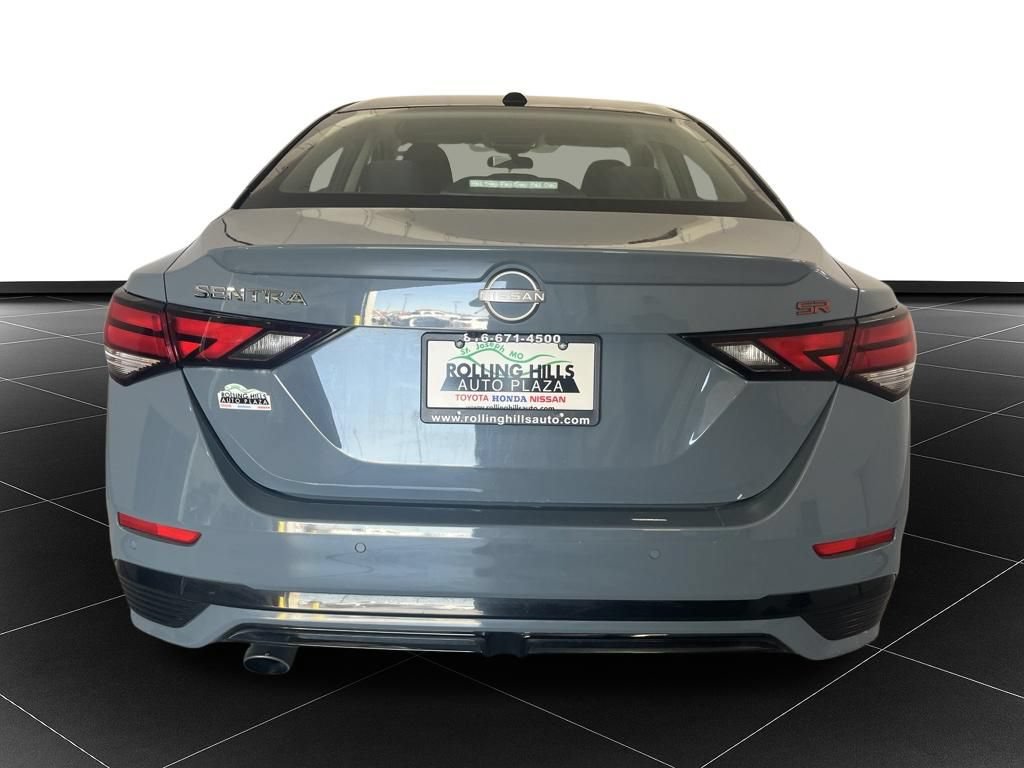 Used 2025 Nissan Sentra SR FWD image 4
