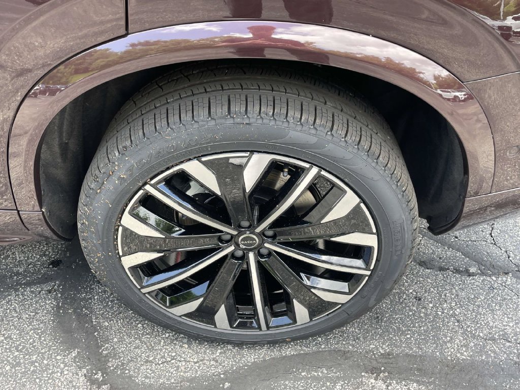 New 2026 Volvo XC90 B6 Ultra w/ Protection Package Premier AWD/4WD image 9