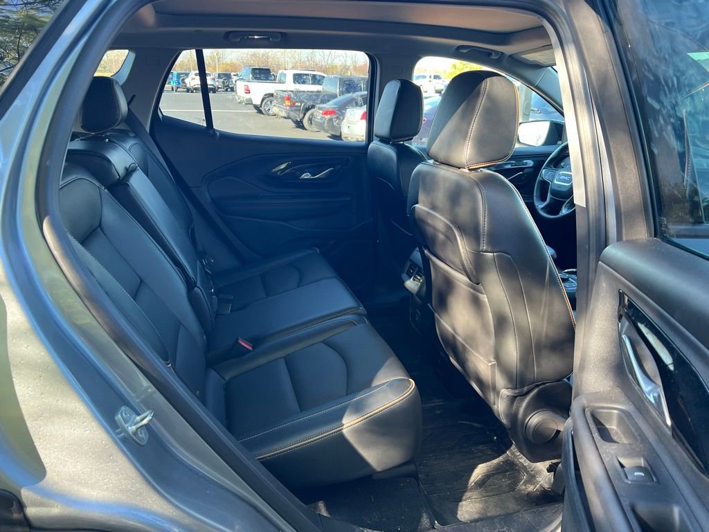 Used 2023 GMC Terrain AT4 w/ Tech Package image 15
