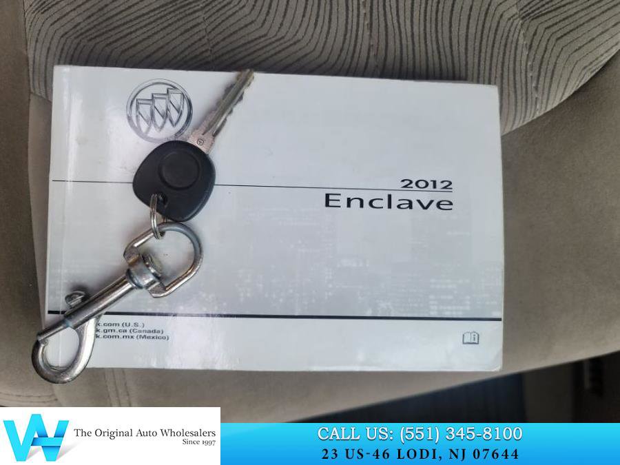 Used 2012 Buick Enclave FWD image 24