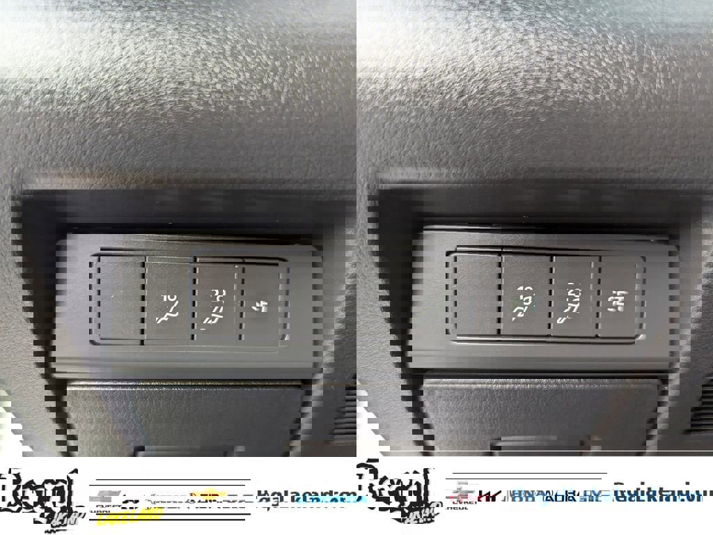 Used 2025 MAZDA CX-30 AWD 2.5 S w/ Preferred Package image 25