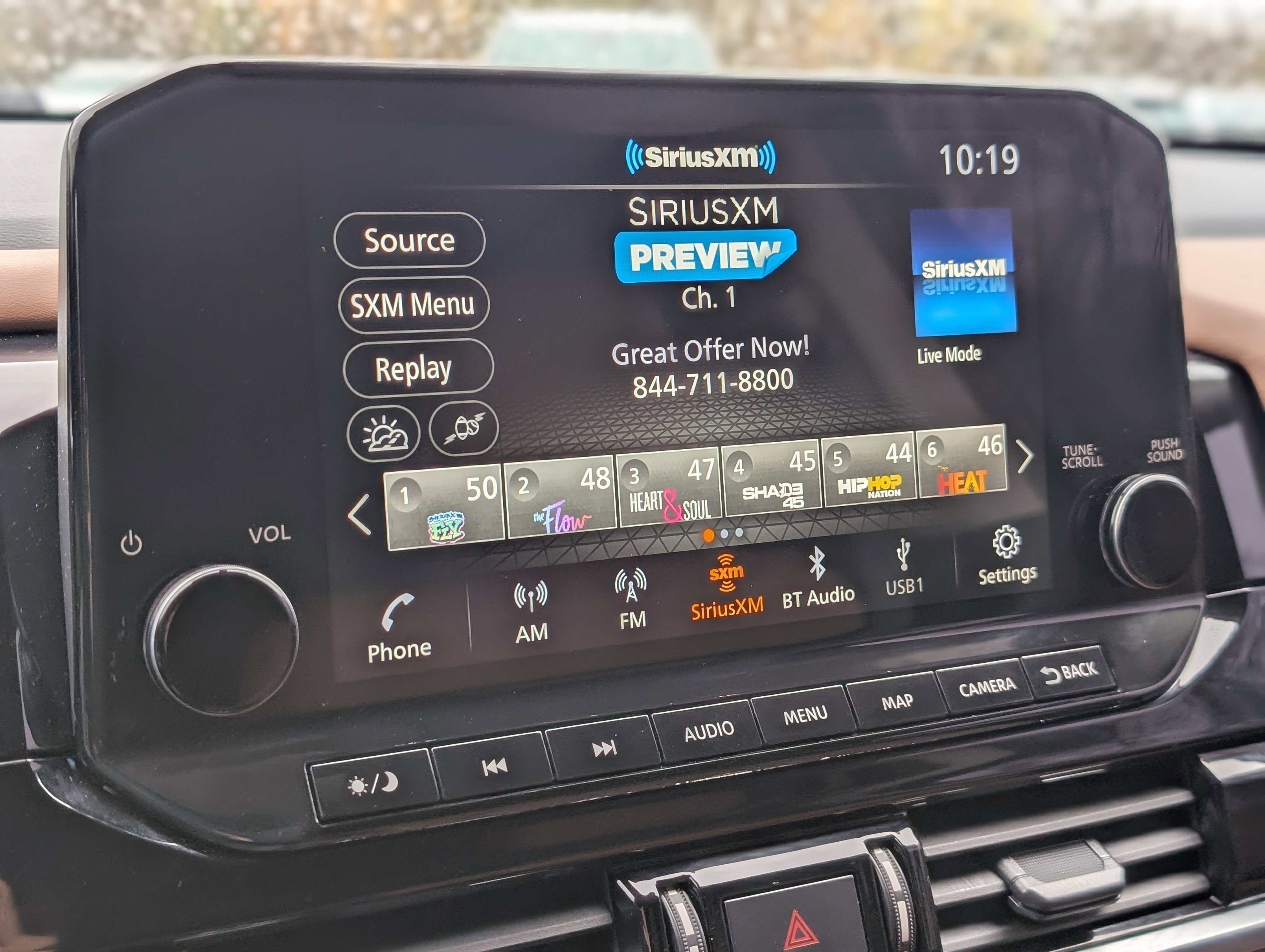 Used 2025 Nissan Pathfinder Platinum w/ Cargo Package image 30