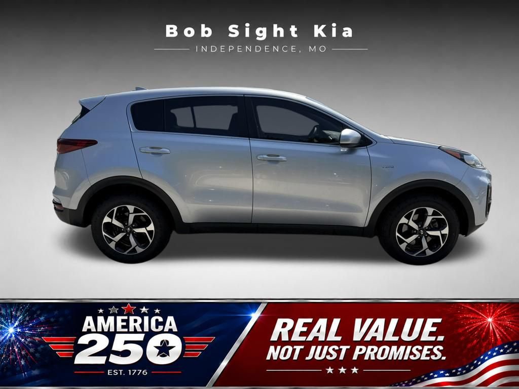 Used 2020 Kia Sportage LX AWD/4WD image 17