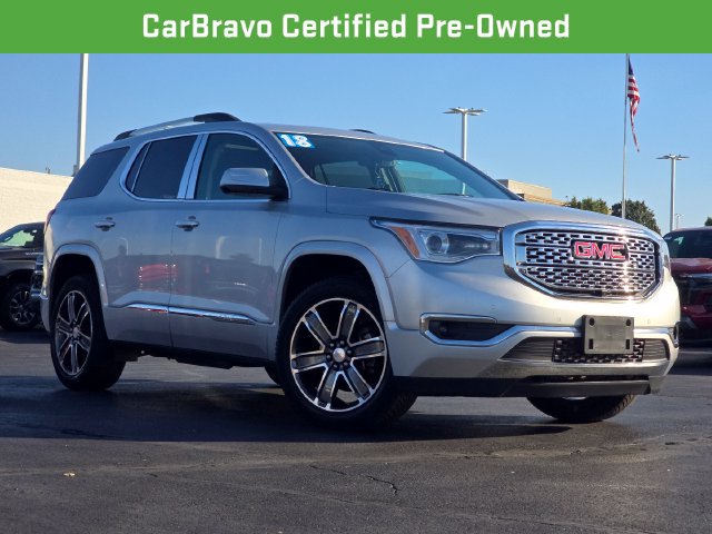 Used 2018 GMC Acadia Denali w/ Technology Package FWD image 2