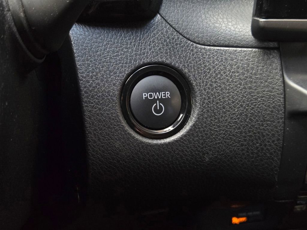 Used 2025 Toyota Camry LE image 21