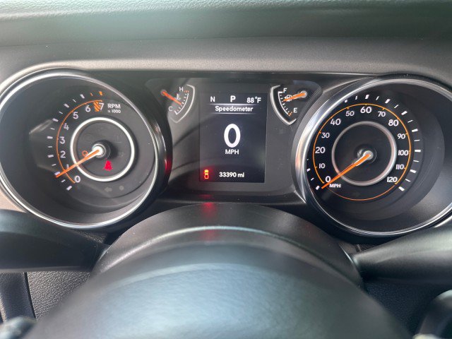 Used 2022 Jeep Gladiator Sport AWD/4WD image 13