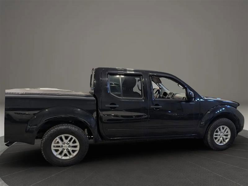 Used 2016 Nissan Frontier SV image 6