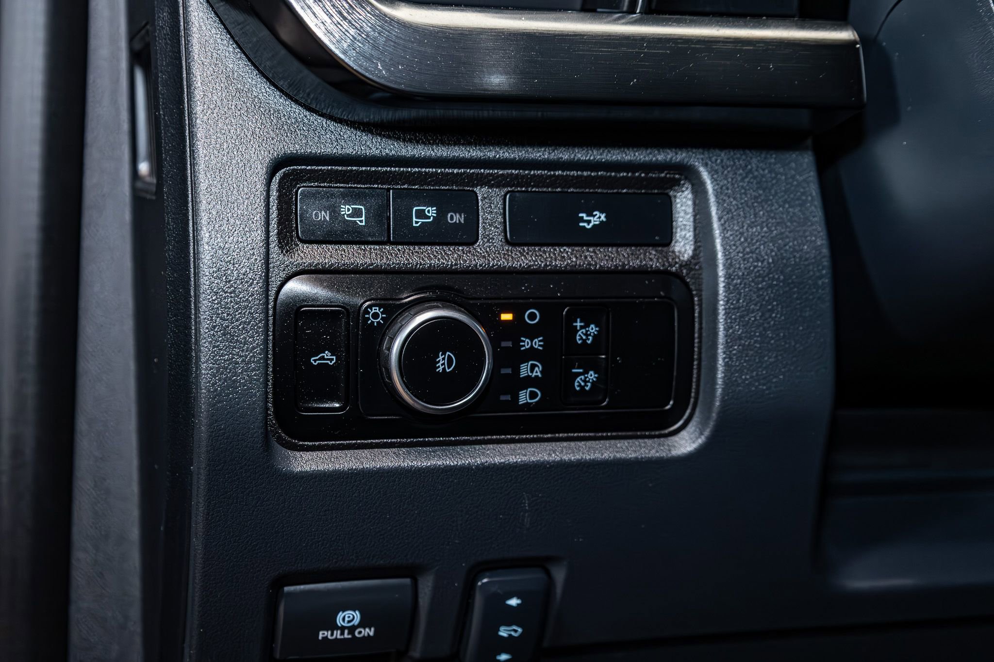 Used 2024 Ford F450 Lariat w/ FX4 Off-Road Package image 18