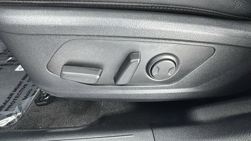 Used 2026 Kia Sportage EX image 11