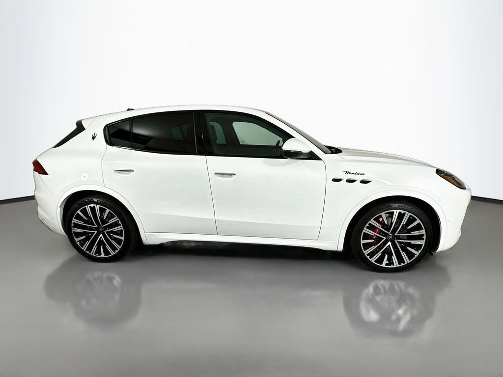 Used 2023 Maserati Grecale Modena AWD/4WD image 8