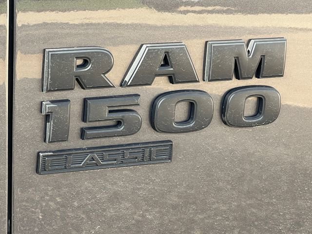 Used 2024 RAM 1500 Classic SLT AWD/4WD image 2