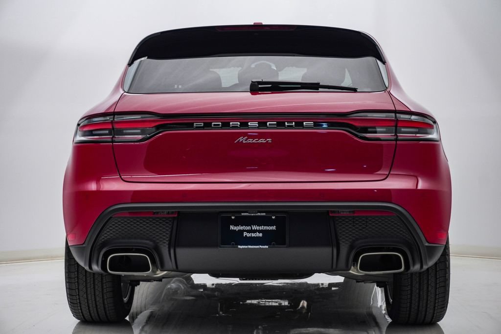 Certified 2026 Porsche Macan AWD/4WD image 10
