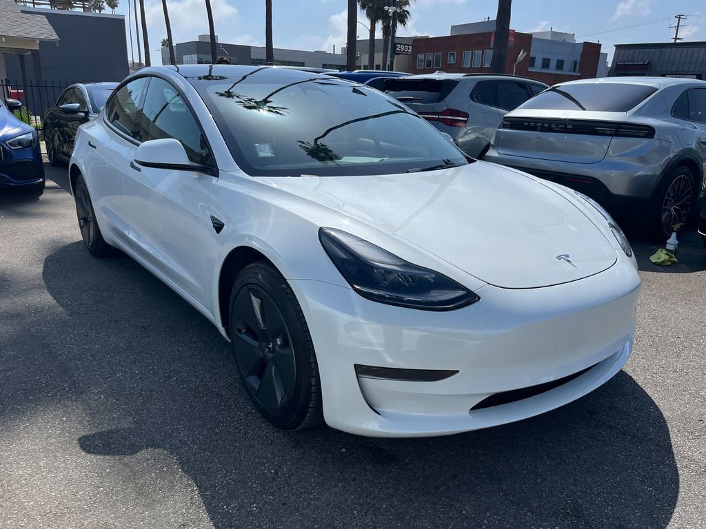 Used 2023 Tesla Model 3 Standard Range RWD image 3