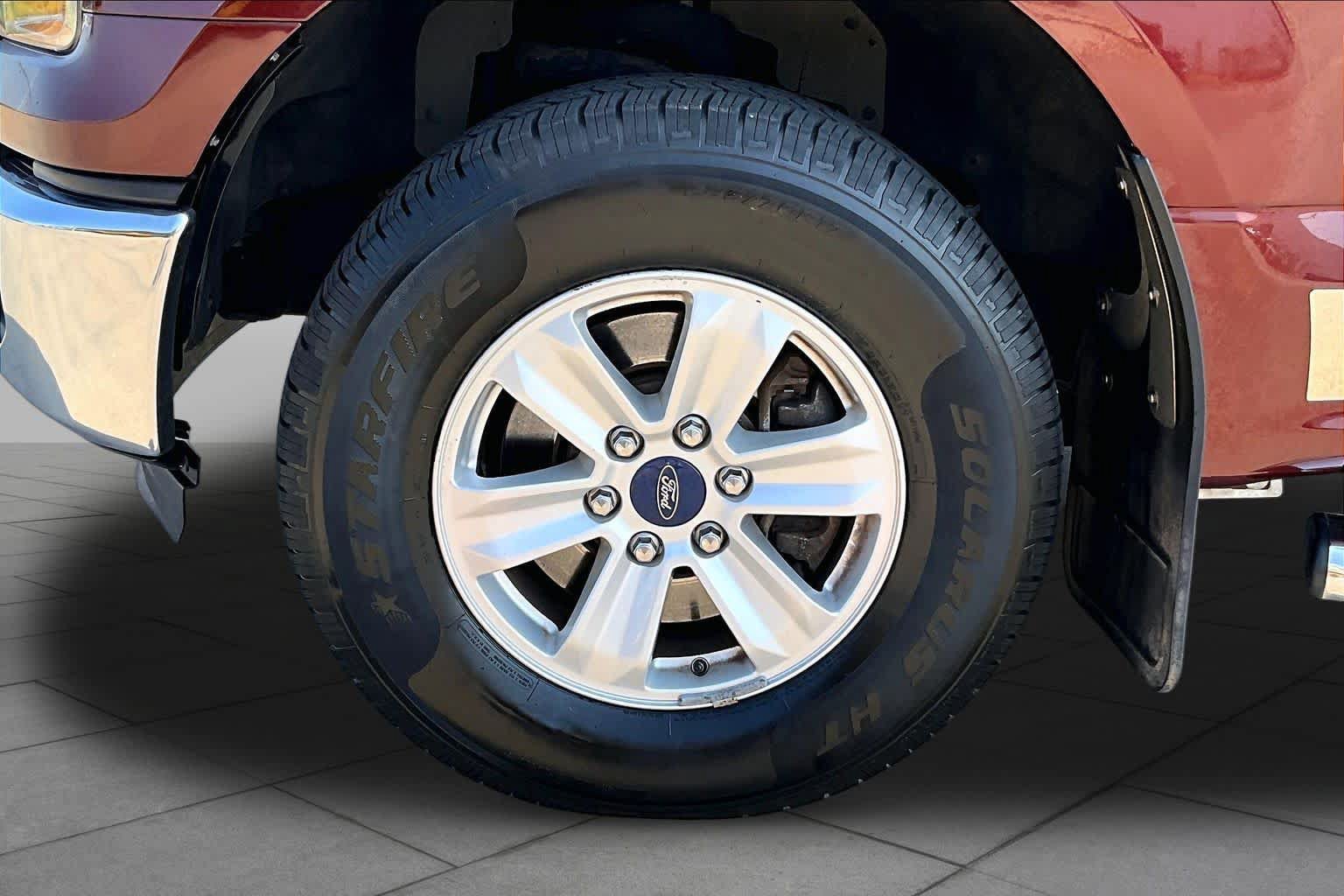 Used 2015 Ford F150 XLT AWD/4WD image 11