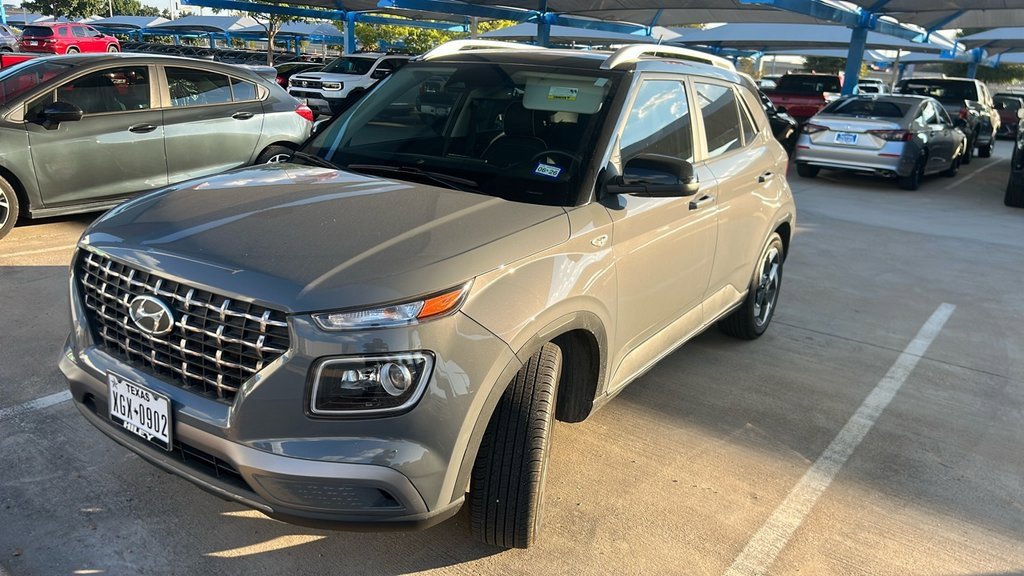 Used 2023 Hyundai Venue Limited w/ Cargo Package