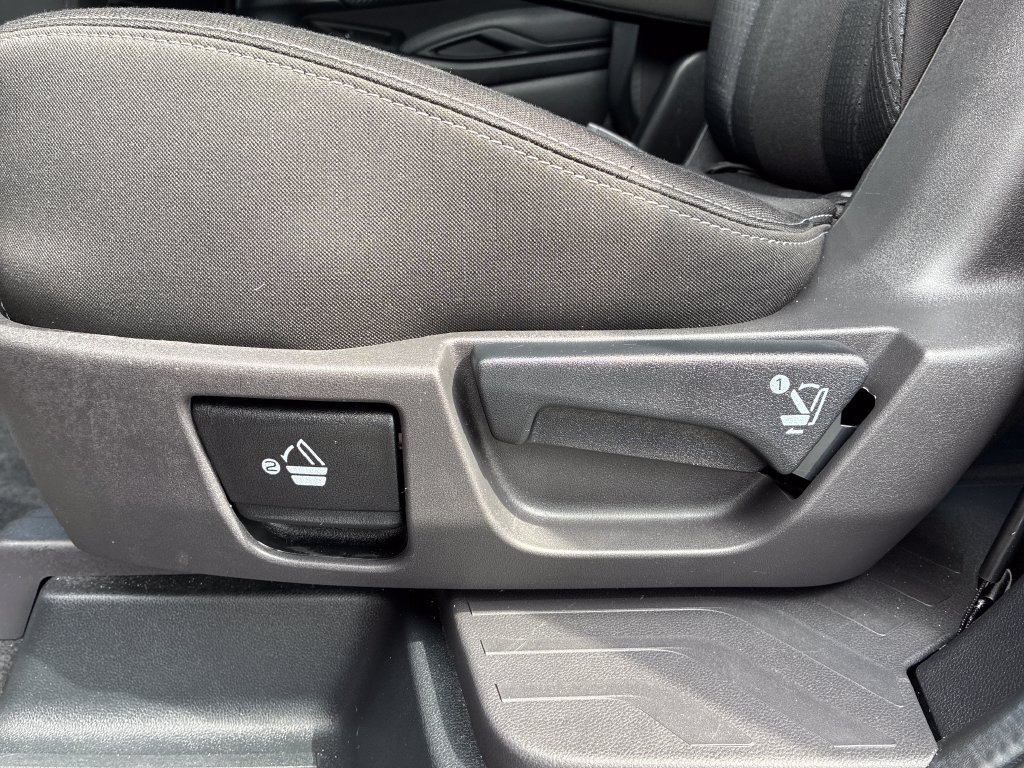 Used 2025 Subaru Ascent Premium AWD/4WD image 17