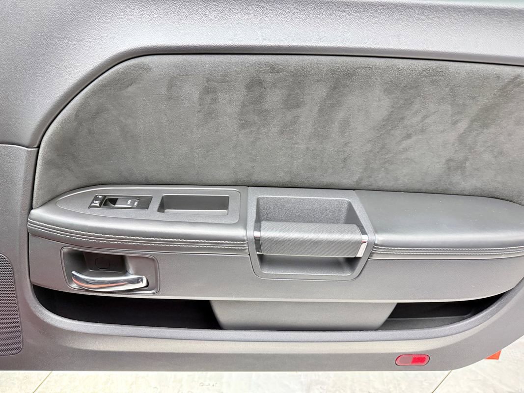 Used 2009 Dodge Challenger SRT8 w/ SRT Option Group II image 16