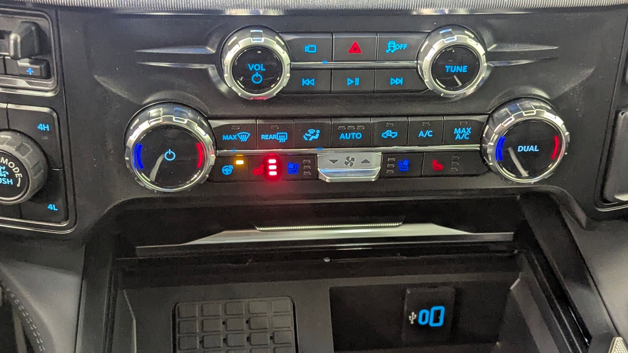 New 2026 Ford F250 Platinum image 29