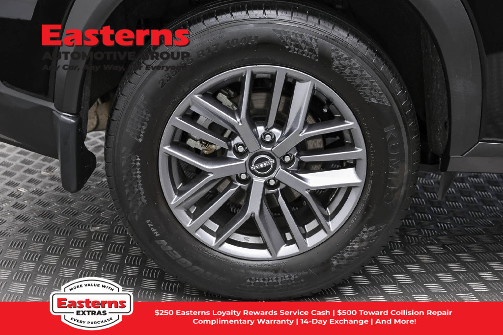 Used 2023 Nissan Rogue S AWD/4WD image 30